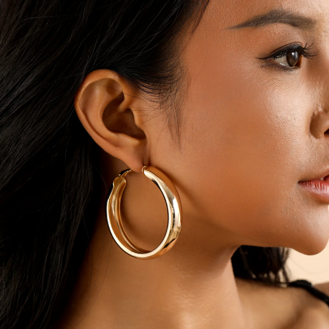 Chunky Hollow Hoop Earrings - Image 3