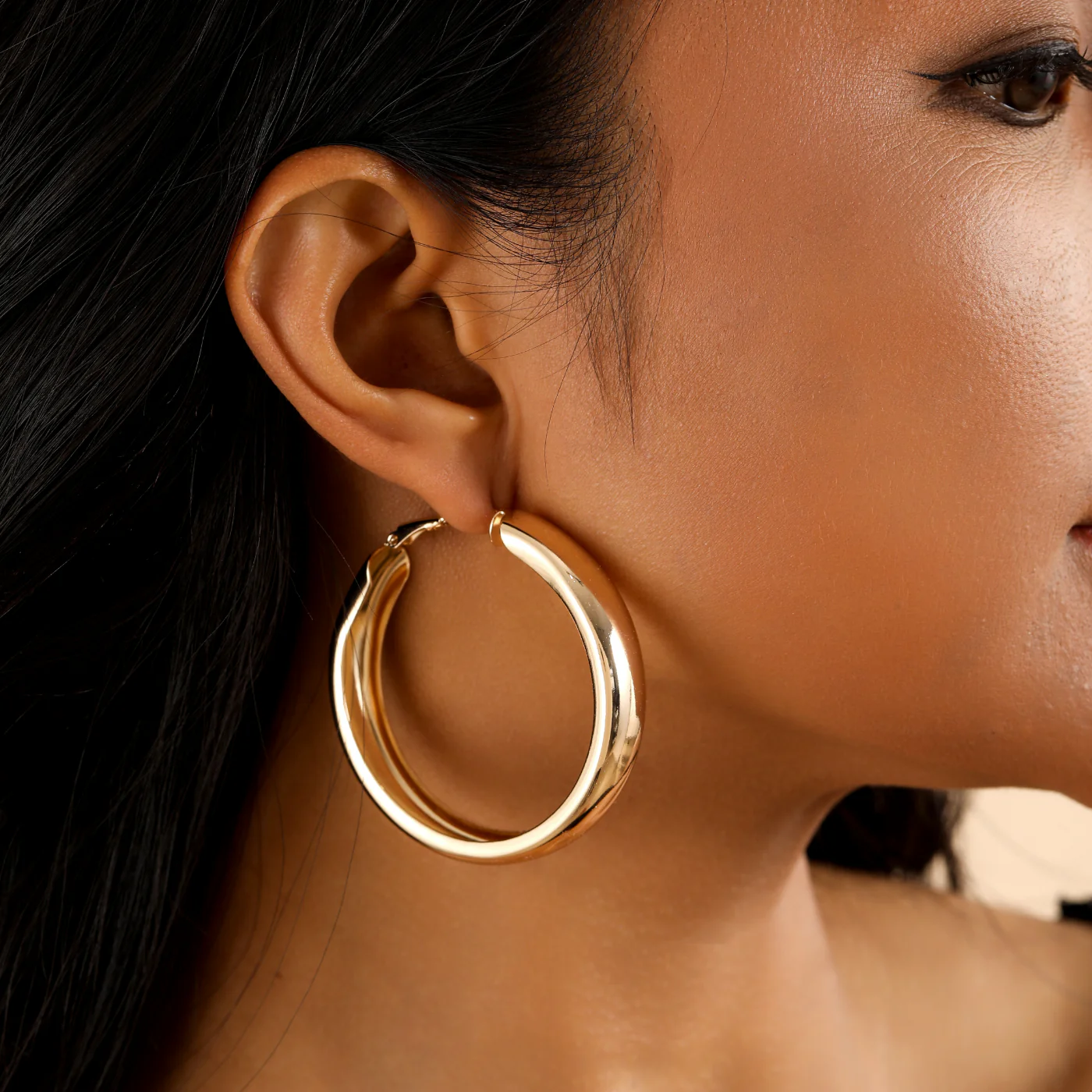 Chunky Hollow Hoop Earrings - Image 5