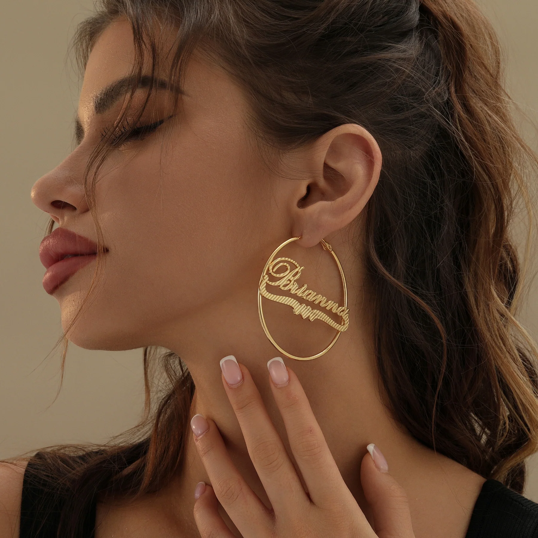 Classic Heart Name Hoop Earrings - Image 4