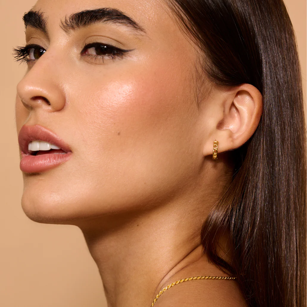 Cuban Link Huggie Earrings - Image 3
