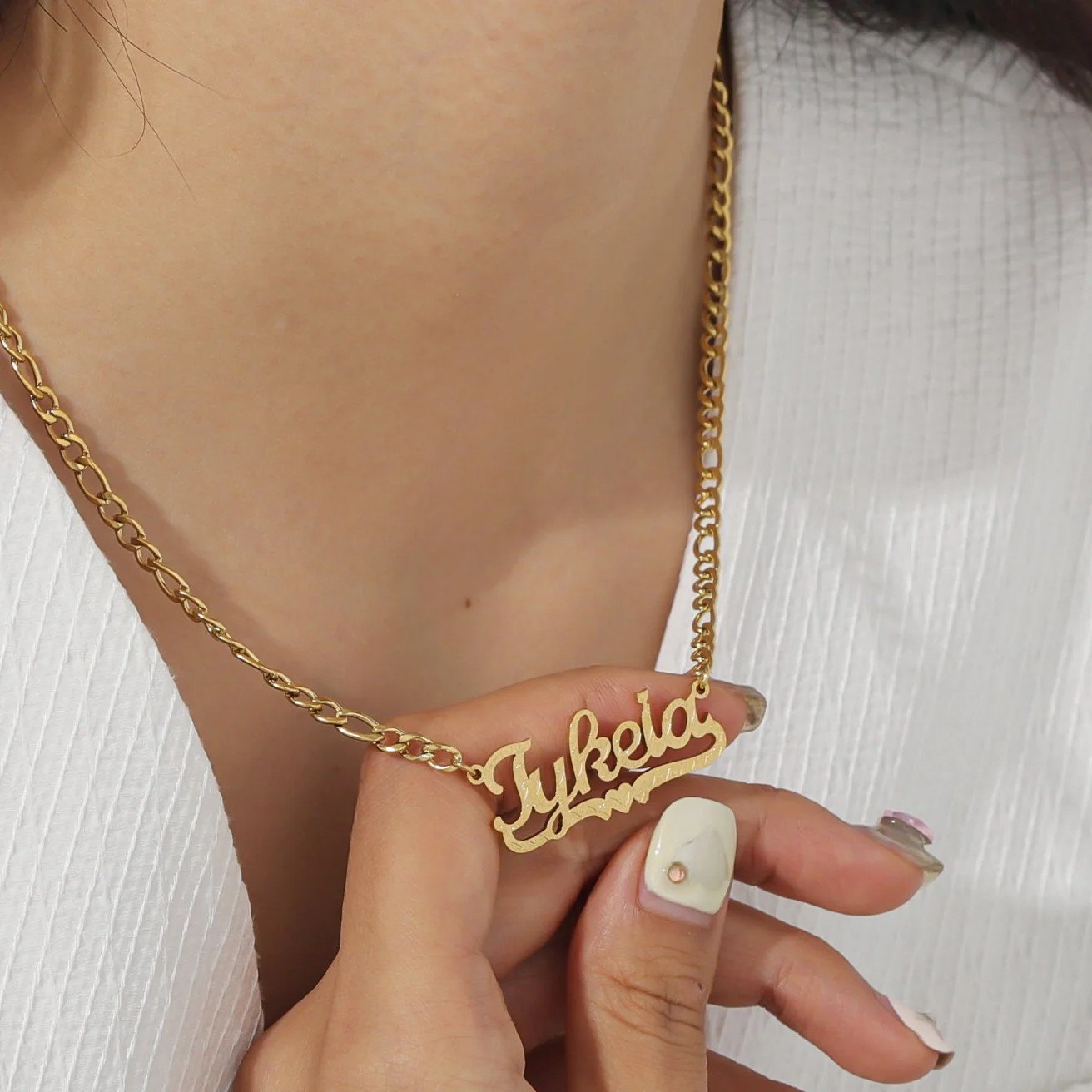 Diamond Cut Heart Name Necklace - Image 5
