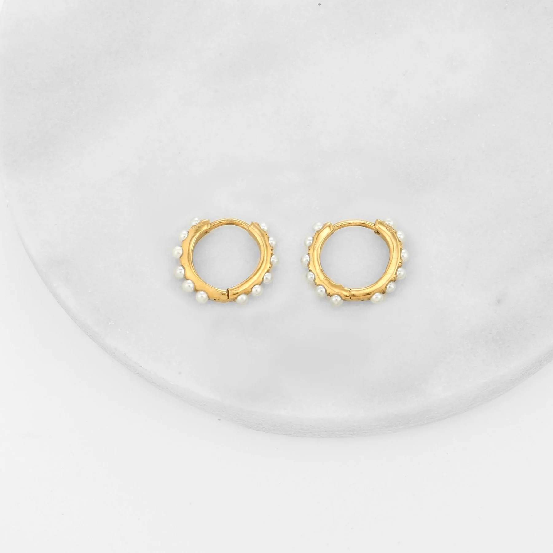 Freshwater Pearls Huggie Earrings - Image 3