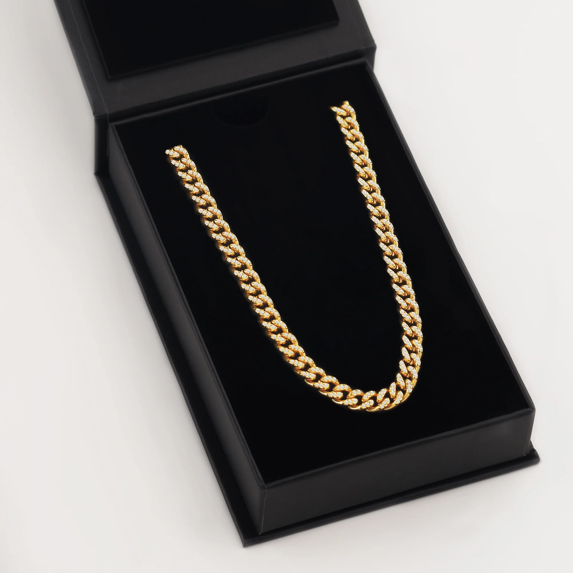 Iced Cuban Link Chain - 7mm - Image 5
