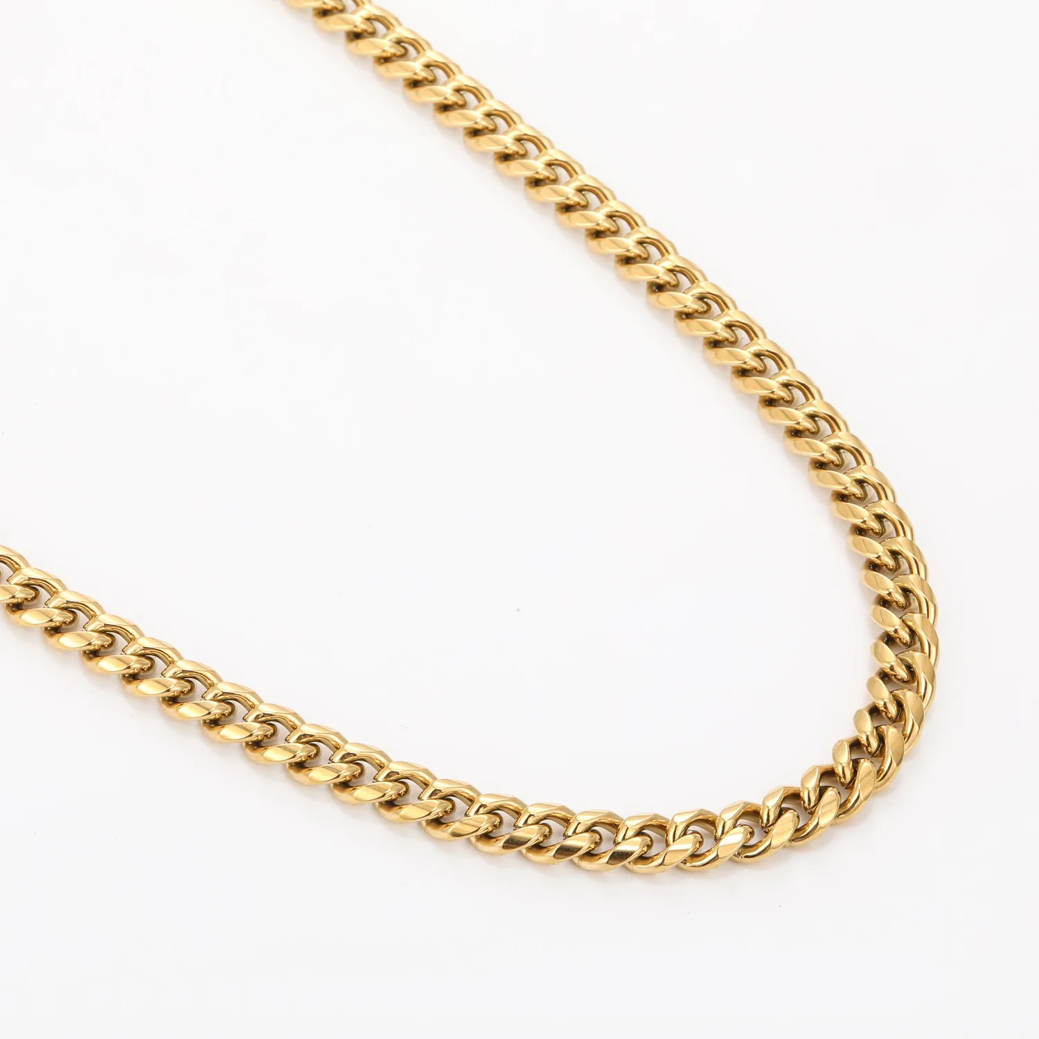 Miami Cuban Link Chain - 8mm - Image 4