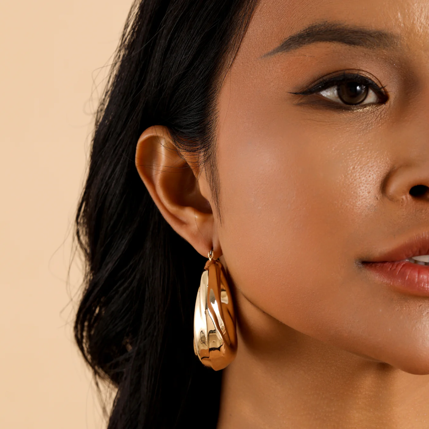 Round Twisted Hoop Earrings - Image 3