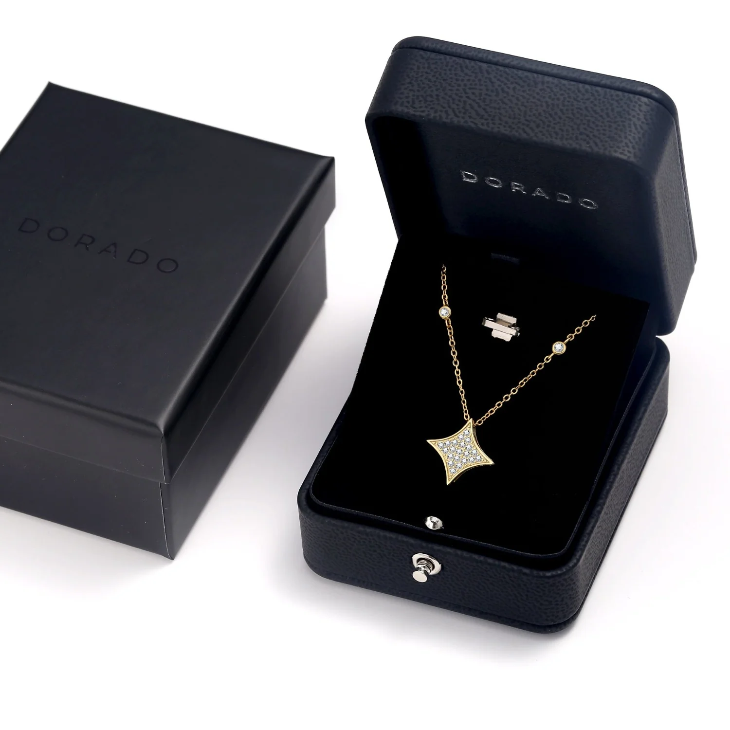 Stella Pendant Necklace - Image 3