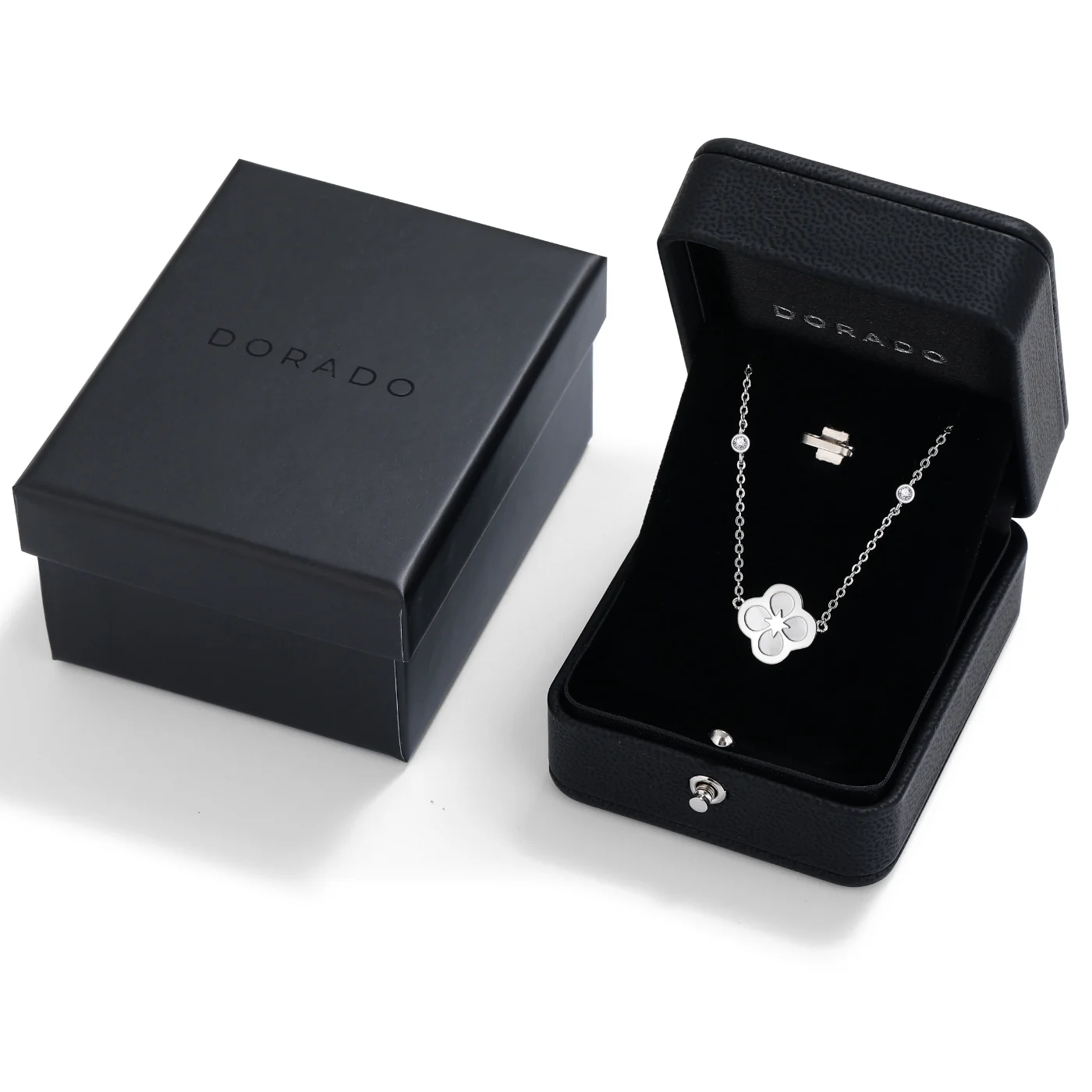 Ventura Clover Necklace - Image 6