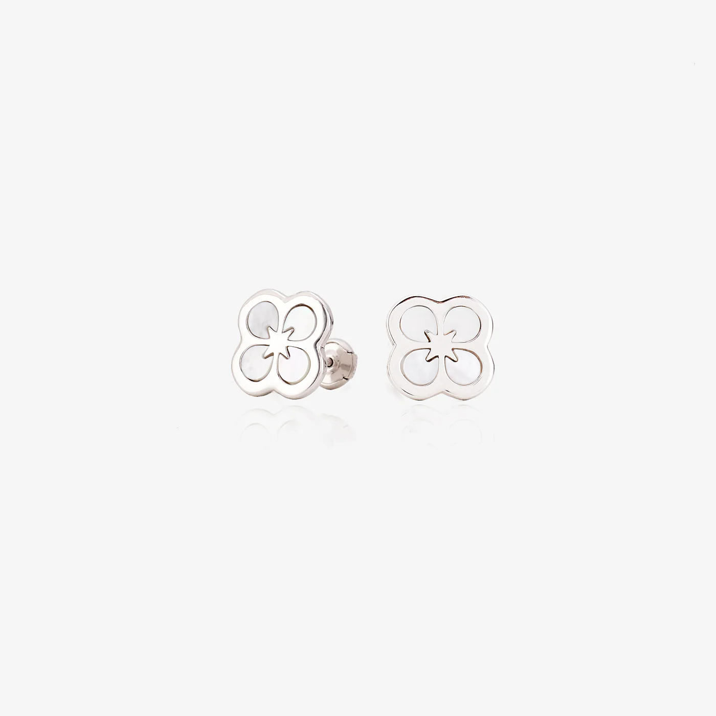 Ventura Clover Stud Earrings - Image 4