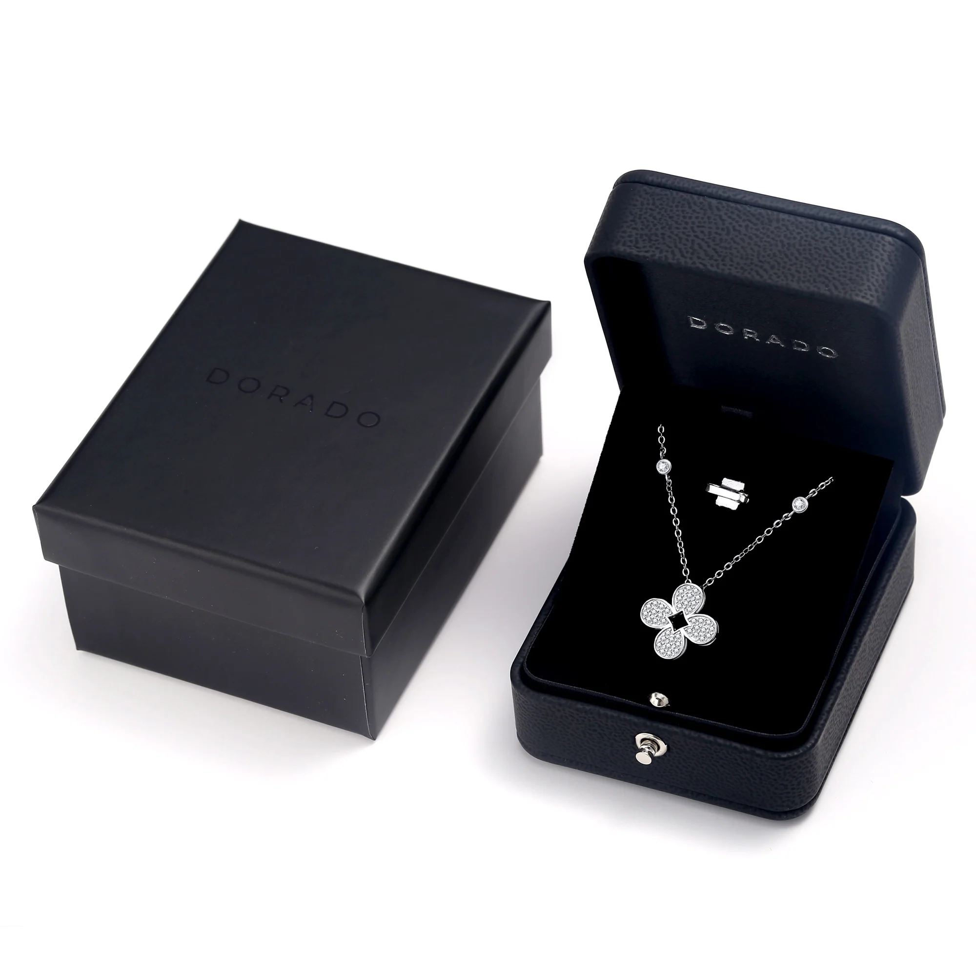 Ventura Clover Pendant Necklace - Image 8